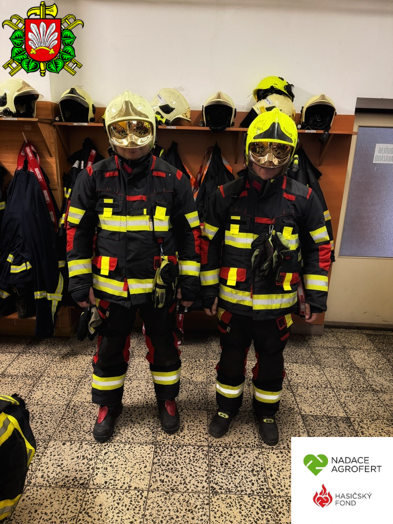 Zásahové obleky z finančních prostředků Nadace Agrofert - foto1